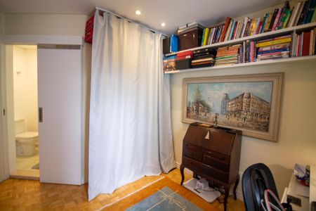 Apartamento à venda com 172m², 3 quartos e 2 vagasSuíte 1