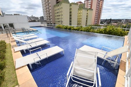 Apartamento para alugar com 65m², 2 quartos e 2 vagasÁrea comum - Piscina