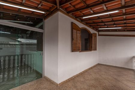 Casa para alugar com 200m², 3 quartos e 2 vagasVaranda