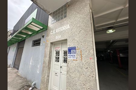 Apartamento à venda com 93m², 2 quartos e sem vaga Apartamento à venda com 93m², 2 quartos e sem vagaFachada