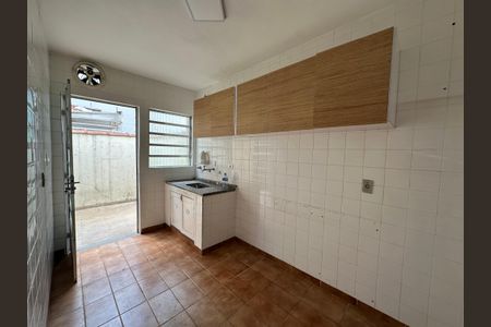 Apartamento à venda com 93m², 2 quartos e sem vaga Apartamento à venda com 93m², 2 quartos e sem vagaCozinha