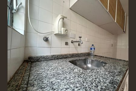 Apartamento à venda com 93m², 2 quartos e sem vaga Apartamento à venda com 93m², 2 quartos e sem vagaCozinha