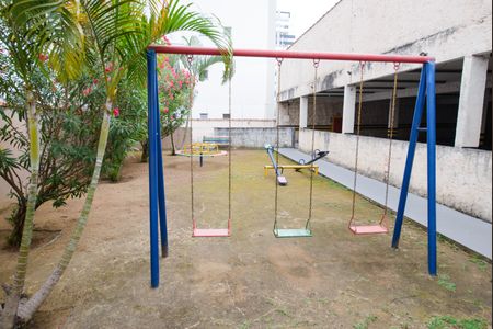 Apartamento para alugar com 80m², 2 quartos e 1 vagaÁrea comum - Playground
