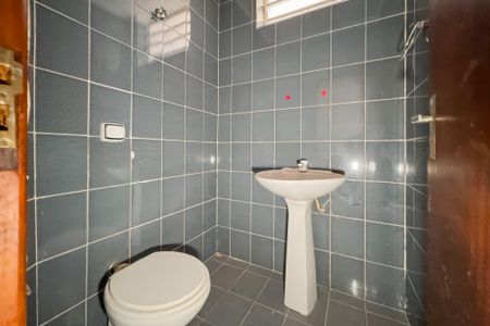 Casa à venda com 194m², 3 quartos e 2 vagas Casa à venda com 194m², 3 quartos e 2 vagasLavabo