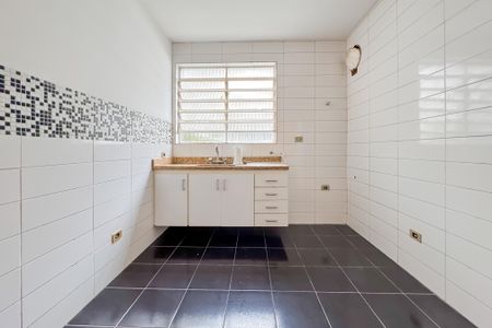 Casa à venda com 194m², 3 quartos e 2 vagas Casa à venda com 194m², 3 quartos e 2 vagasCozinha