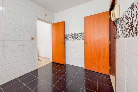 Casa à venda com 194m², 3 quartos e 2 vagas Casa à venda com 194m², 3 quartos e 2 vagasCozinha