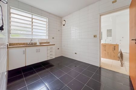 Casa à venda com 194m², 3 quartos e 2 vagas Casa à venda com 194m², 3 quartos e 2 vagasCozinha