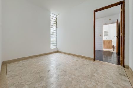 Casa à venda com 194m², 3 quartos e 2 vagas Casa à venda com 194m², 3 quartos e 2 vagasSala de Jantar