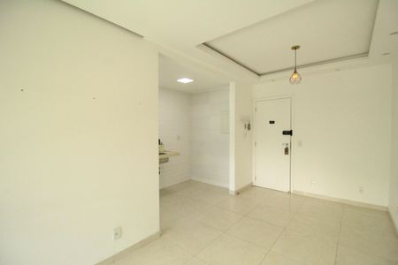 Sala de apartamento à venda com 2 quartos, 60m² em Jacarepaguá, Rio de Janeiro