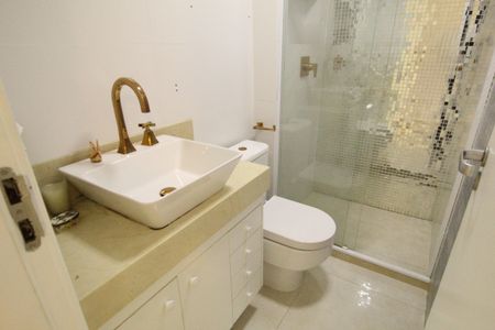 Apartamento à venda com 60m², 2 quartos e 1 vagaBanheiro da Suíte