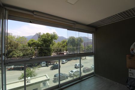 Varanda de apartamento à venda com 2 quartos, 60m² em Jacarepaguá, Rio de Janeiro