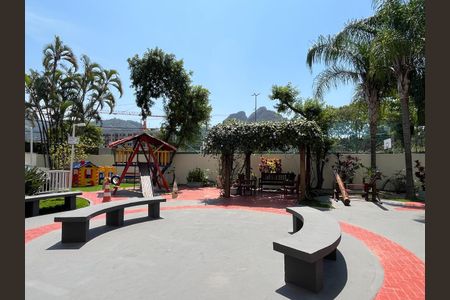 Apartamento à venda com 60m², 2 quartos e 1 vagaÁrea comum - Playground