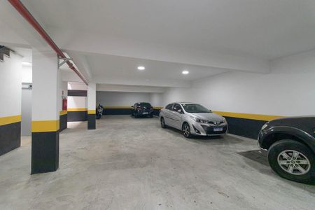 Apartamento para alugar com 33m², 2 quartos e 1 vaga Apartamento para alugar com 33m², 2 quartos e 1 vagaGaragem