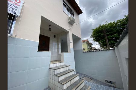 Casa à venda com 284m², 4 quartos e 8 vagasFachada