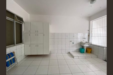 Casa à venda com 284m², 4 quartos e 8 vagasÁrea de Serviço