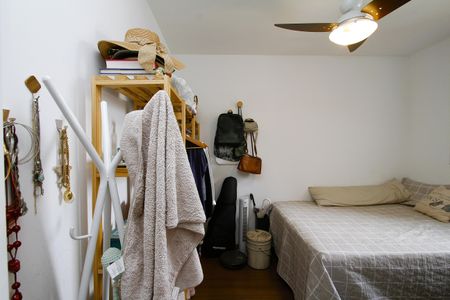 Apartamento à venda com 75m², 3 quartos e 2 vagasQuarto 2