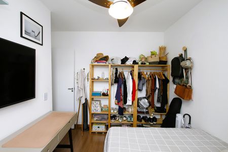 Apartamento à venda com 75m², 3 quartos e 2 vagasQuarto 2