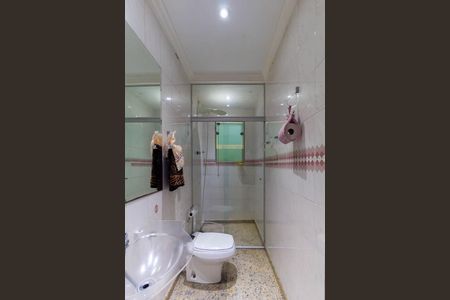 Casa à venda com 180m², 3 quartos e 2 vagas