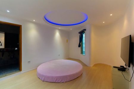 Casa à venda com 180m², 3 quartos e 2 vagas