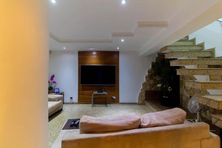 Casa à venda com 180m², 3 quartos e 2 vagas