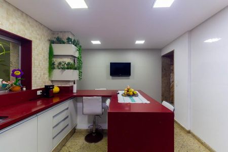 Casa à venda com 180m², 3 quartos e 2 vagas