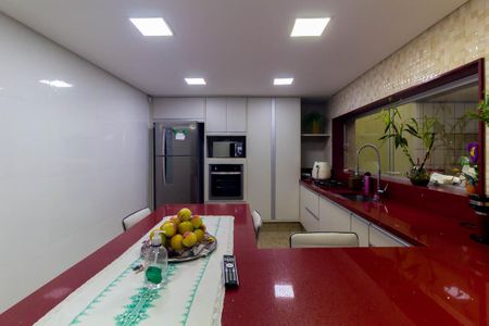 Casa à venda com 3 quartos, 180m² em Jardim Galli, São Paulo