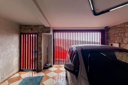 Casa à venda com 180m², 3 quartos e 2 vagas