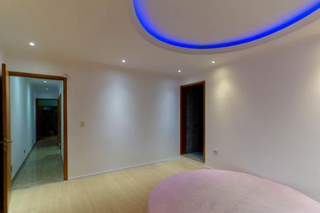 Casa à venda com 180m², 3 quartos e 2 vagas