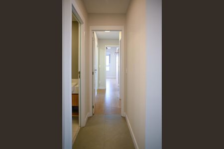 Corredor de apartamento à venda com 3 quartos, 72m² em Vila Nair, São Paulo