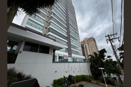 Apartamento à venda com 250m², 3 quartos e 4 vagas Apartamento à venda com 250m², 3 quartos e 4 vagasFachada