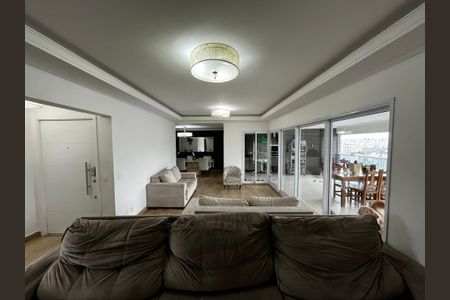 Apartamento à venda com 250m², 3 quartos e 4 vagas Apartamento à venda com 250m², 3 quartos e 4 vagasSala