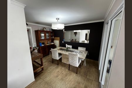 Apartamento à venda com 250m², 3 quartos e 4 vagas Apartamento à venda com 250m², 3 quartos e 4 vagasSala