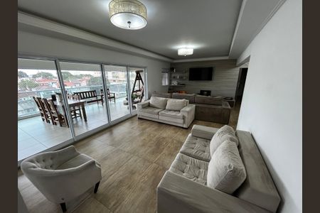 Apartamento à venda com 250m², 3 quartos e 4 vagas Apartamento à venda com 250m², 3 quartos e 4 vagasSala