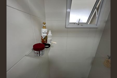 Apartamento à venda com 250m², 3 quartos e 4 vagas Apartamento à venda com 250m², 3 quartos e 4 vagasBanheiro da Suíte 2