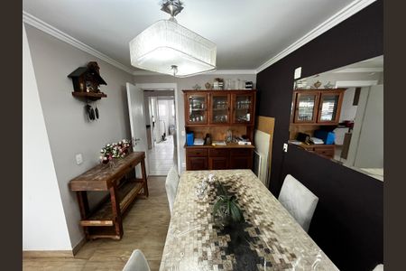 Apartamento à venda com 250m², 3 quartos e 4 vagas Apartamento à venda com 250m², 3 quartos e 4 vagasSala