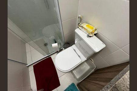 Apartamento à venda com 250m², 3 quartos e 4 vagas Apartamento à venda com 250m², 3 quartos e 4 vagasBanheiro da Suíte 3