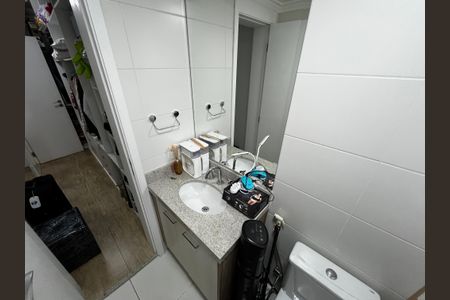 Apartamento à venda com 250m², 3 quartos e 4 vagas Apartamento à venda com 250m², 3 quartos e 4 vagasBanheiro da Suíte 1/Closet