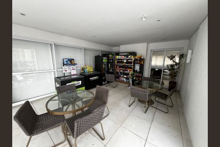 Apartamento à venda com 250m², 3 quartos e 4 vagas Apartamento à venda com 250m², 3 quartos e 4 vagasMercado