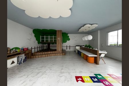 Apartamento à venda com 250m², 3 quartos e 4 vagas Apartamento à venda com 250m², 3 quartos e 4 vagasBrinquedoteca