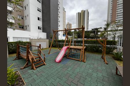 Apartamento à venda com 250m², 3 quartos e 4 vagas Apartamento à venda com 250m², 3 quartos e 4 vagasÁrea comum - Playground