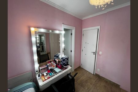 Apartamento à venda com 250m², 3 quartos e 4 vagas Apartamento à venda com 250m², 3 quartos e 4 vagasSuíte 2