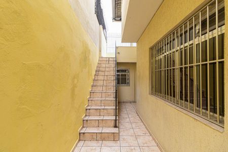 Casa à venda com 175m², 3 quartos e 2 vagas Casa à venda com 175m², 3 quartos e 2 vagasCorredor