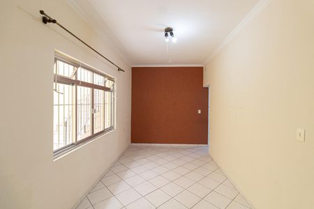 Casa à venda com 175m², 3 quartos e 2 vagas Casa à venda com 175m², 3 quartos e 2 vagasSala