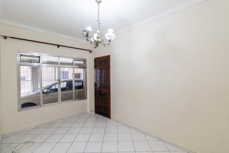 Casa à venda com 175m², 3 quartos e 2 vagas Casa à venda com 175m², 3 quartos e 2 vagasSala