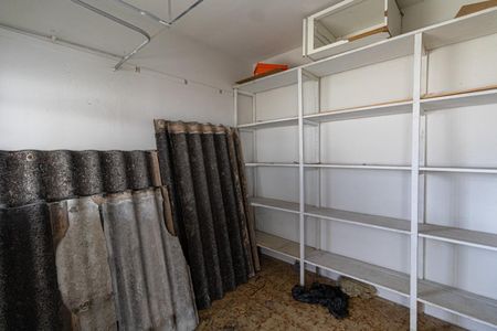 Casa à venda com 175m², 3 quartos e 2 vagas Casa à venda com 175m², 3 quartos e 2 vagasQuarto Externo