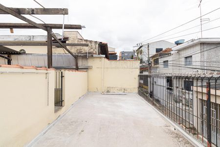 Casa à venda com 175m², 3 quartos e 2 vagas Casa à venda com 175m², 3 quartos e 2 vagasTerraço