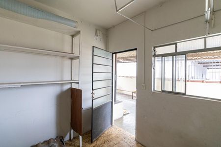 Casa à venda com 175m², 3 quartos e 2 vagas Casa à venda com 175m², 3 quartos e 2 vagasQuarto Externo