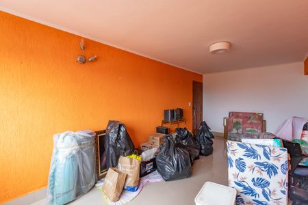 Apartamento à venda com 95m², 2 quartos e 2 vagasSala