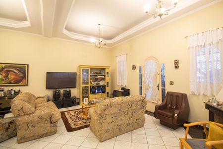 Casa à venda com 400m², 3 quartos e 6 vagas Casa à venda com 400m², 3 quartos e 6 vagasSala 1