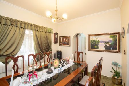 Casa à venda com 400m², 3 quartos e 6 vagas Casa à venda com 400m², 3 quartos e 6 vagasSala 3